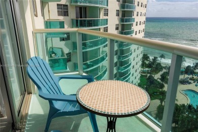 Beach Condo For Sale in Hollywood, 