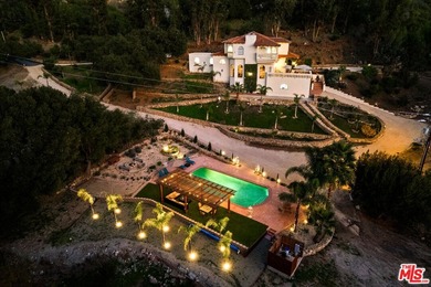 Beach Home For Sale in Malibu, California