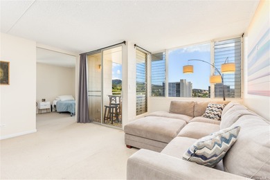 Beach Condo For Sale in Honolulu, Hawaii