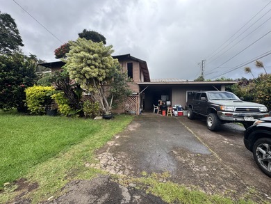 Beach Home Active Under Contract in Honokaa, Hawaii
