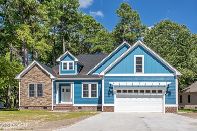 Beach Home For Sale in Hertford, North Carolina