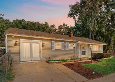 Beach Home For Sale in Michigan City, Indiana