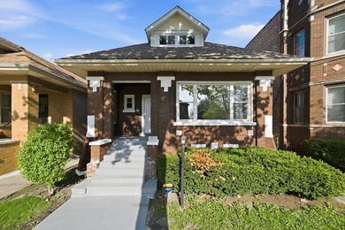 Beach Home Active Under Contract in Chicago, Illinois