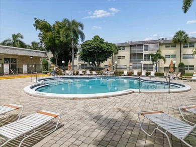 Beach Condo For Sale in Lauderhill, Florida