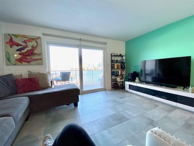 Beach Condo For Sale in Hallandale Beach, Florida