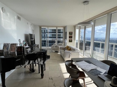 Beach Condo For Sale in Hallandale Beach, Florida
