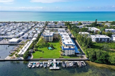 Beach Condo For Sale in Longboat Key, Florida