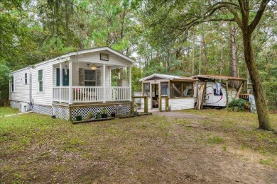 Beach Home For Sale in Edisto Island, South Carolina