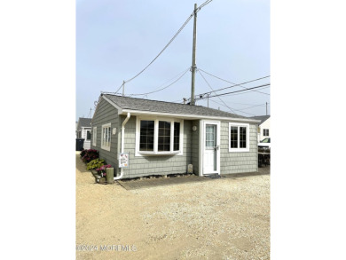 Beach Home For Sale in Lavallette, New Jersey