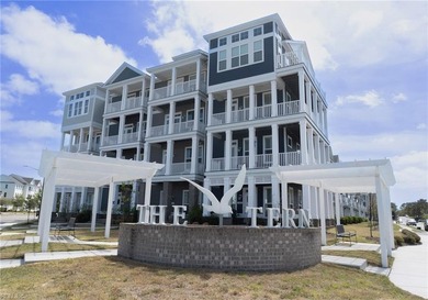 Beach Townhome/Townhouse For Sale in Norfolk, Virginia