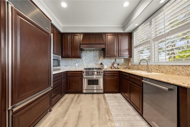 Beach Condo For Sale in Costa Mesa, California