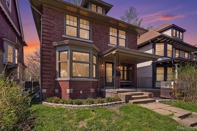 Beach Home For Sale in Detroit, Michigan
