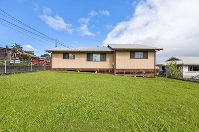 Beach Home For Sale in Kapaau, Hawaii