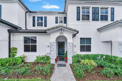 Beach Townhome/Townhouse For Sale in Homestead, Florida