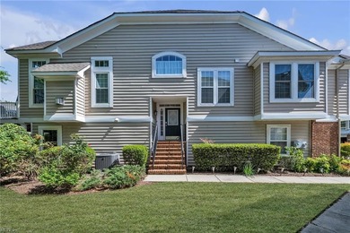 Beach Townhome/Townhouse For Sale in Suffolk, Virginia