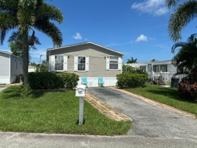 Beach Home For Sale in Lake Worth, Florida