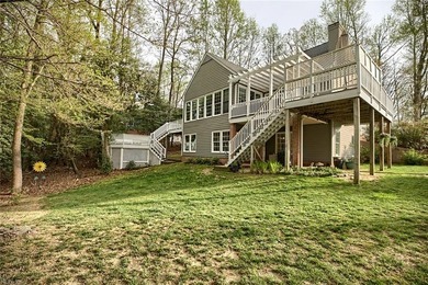 Beach Home For Sale in Williamsburg, Virginia