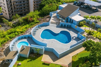 Beach Condo Active Under Contract in Honolulu, Hawaii