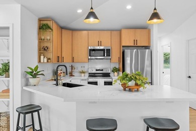 Beach Home For Sale in Keaau, Hawaii