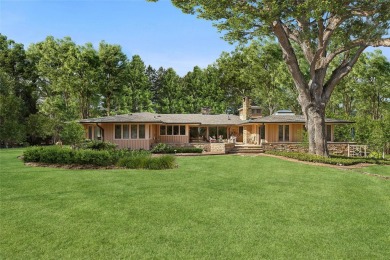 Beach Home Sale Pending in Locust Valley, New York