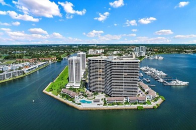Beach Condo For Sale in North Palm Beach, Florida