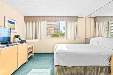 Beach Condo For Sale in Honolulu, Hawaii