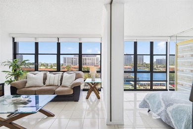 Beach Condo For Sale in Hallandale Beach, Florida