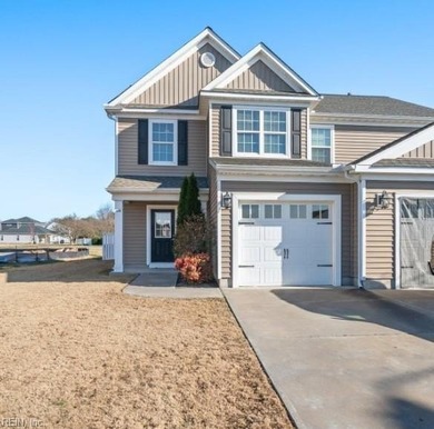 Beach Townhome/Townhouse For Sale in Elizabeth City, North Carolina