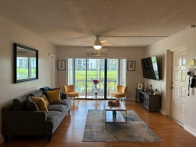 Beach Condo For Sale in West Palm Beach, Florida