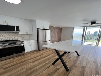 Beach Condo For Sale in Honolulu, Hawaii