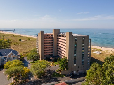 Beach Condo For Sale in Michigan City, Indiana