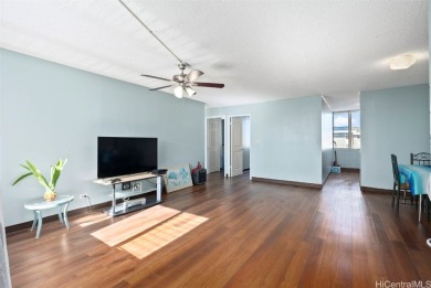 Beach Condo For Sale in Waipahu, Hawaii