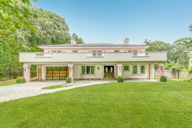 Beach Home For Sale in East Hampton, New York