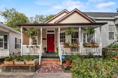 Beach Home Active Under Contract in Wilmington, North Carolina