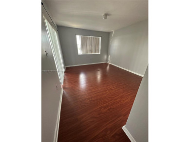 Beach Condo For Sale in Cutler Bay, Florida