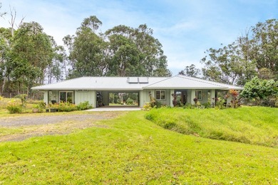Beach Home For Sale in Paauilo, Hawaii