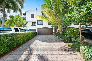 Beach Townhome/Townhouse For Sale in Fort Lauderdale, Florida