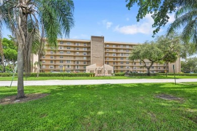 Beach Condo For Sale in Deerfield Beach, Florida