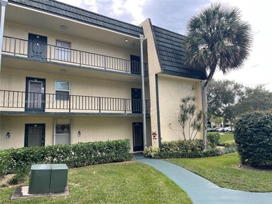 Beach Condo For Sale in Tamarac, Florida