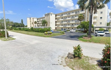 Beach Condo For Sale in Bradenton, Florida