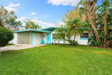 Beach Home For Sale in Sarasota, Florida