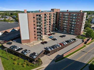 Beach Condo For Sale in Quincy, Massachusetts