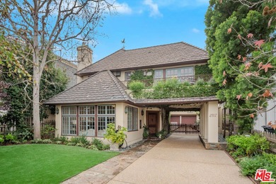 Beach Home For Sale in Manhattan Beach, California