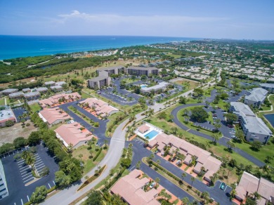 Beach Home For Sale in Jupiter, Florida