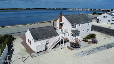 Beach Home For Sale in Ship Bottom, New Jersey