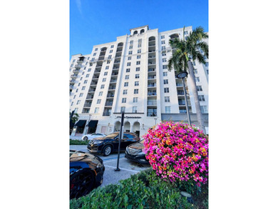 Beach Condo For Sale in West Palm Beach, Florida