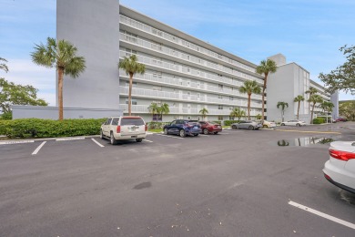 Beach Condo For Sale in Boca Raton, Florida