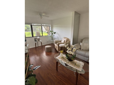 Beach Condo For Sale in Greenacres, Florida