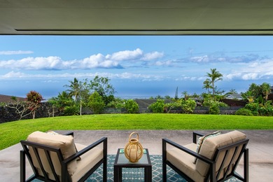 Beach Home For Sale in Kailua Kona, Hawaii