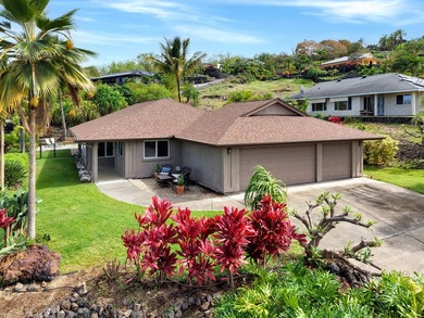 Beach Home For Sale in Kailua Kona, Hawaii